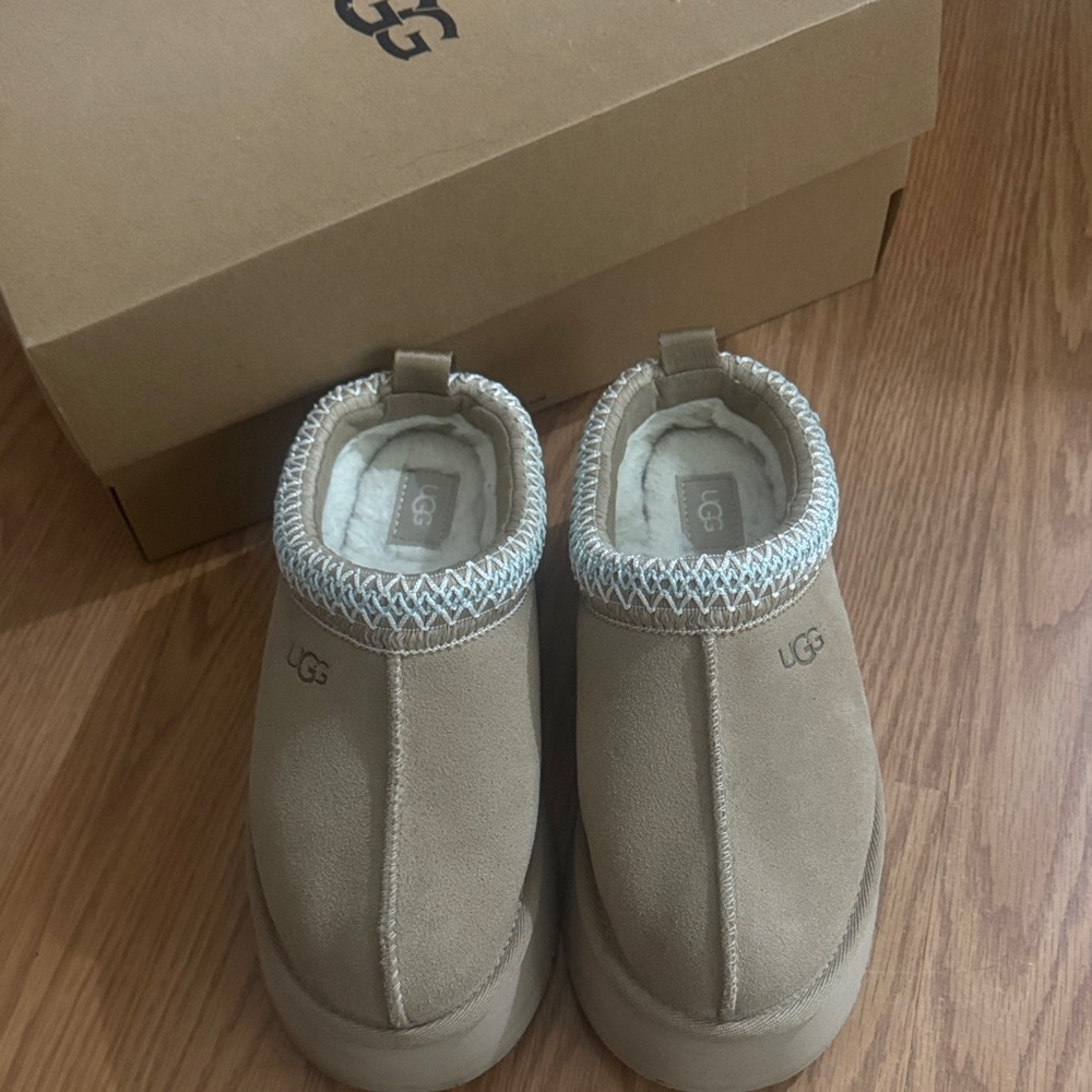 UGG tazz slippers